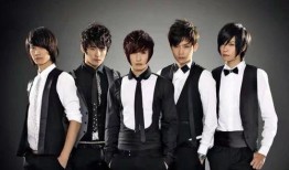 娱乐爆料兄弟视频大全最新,兄弟视频大全，最新热门内容大盘点！